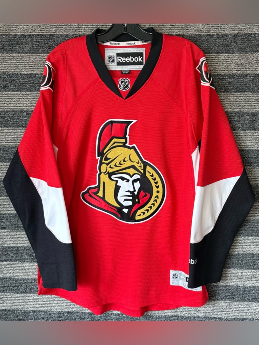 Reebok Ottawa Senators NHL Hockey Jersey Men’s Medium EUC